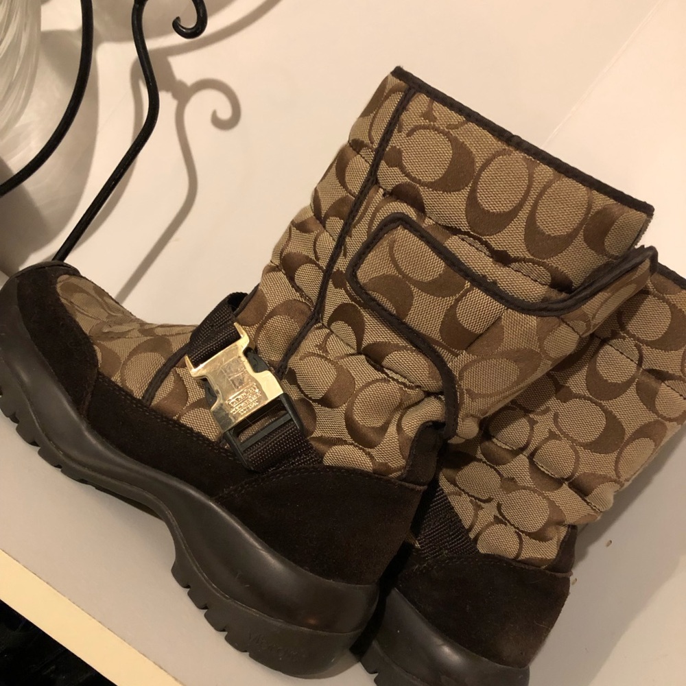 Authentic coach boots